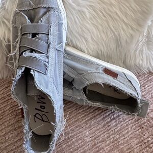 Blowfish Malibu Light Gray Frayed Canvas Slip-On Sneakers